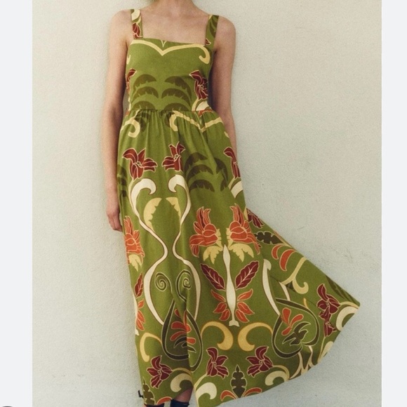 Zara Dresses & Skirts - Zara Women’s Cotton Printed Midi Dress Green